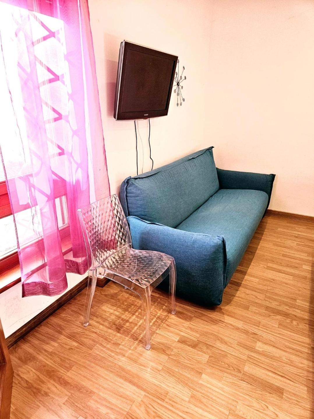 Sweet Apartment *